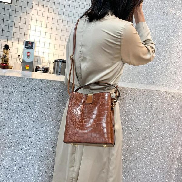 

handbags classic delicate crocodile leather crossbody handbag women shoulder messenger bucket sling bags
