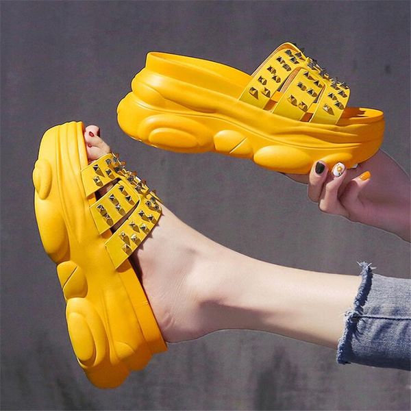 

women fashion rivets platform slippers 2020 summer ldies chunky outdoor slides sweet cute girl campus style 8cm wedge sandals, Black