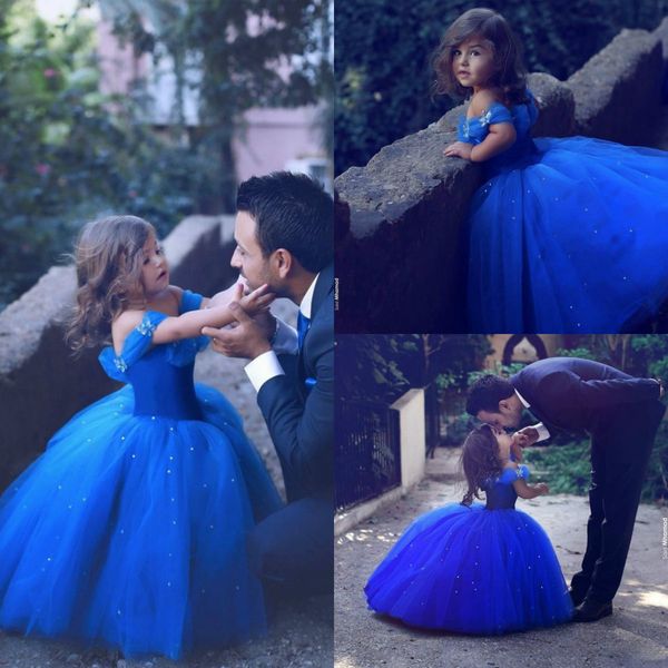 Royal Blue Flower Girl Dresses para o casamento fora do ombro borboleta até o chão vestido de baile meninas pageant vestido com pérolas frisadas