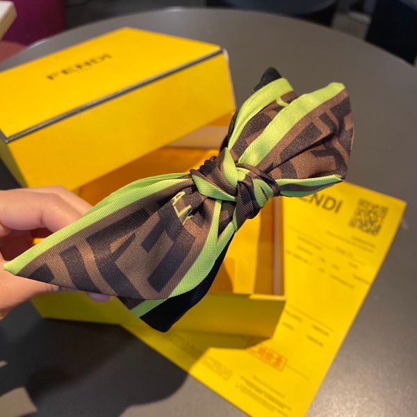 

2020 new fashion accessories lady elegant charm classic hair hoop pbmm, Silver