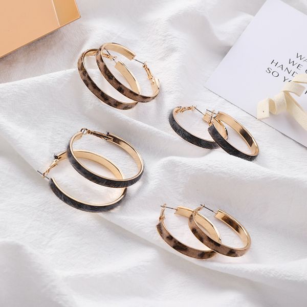 

japanese and korean fashion metal women earrings exaggerated leopard circle hoop earring, Golden;silver