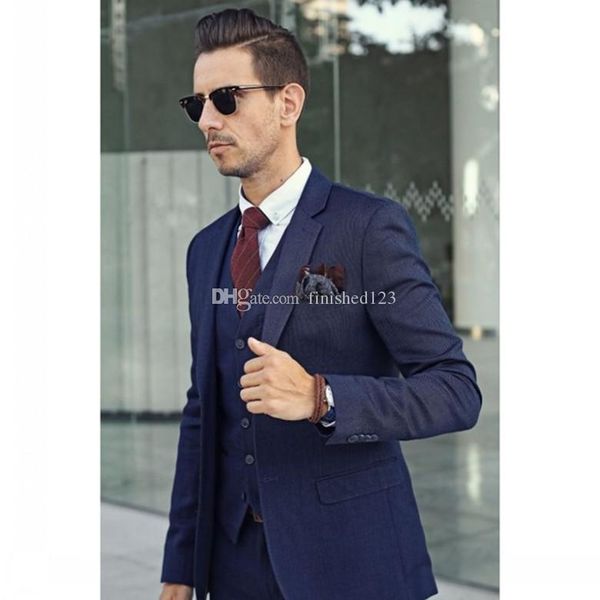 Sehr gute zwei Knöpfe dunkelblauer Bräutigam Smokedos Notch Revers Männer Anzüge 3 Stück Hochzeit/Prom/Dinner Blazer (Jacke+Hose+Weste+Krawatte) W518