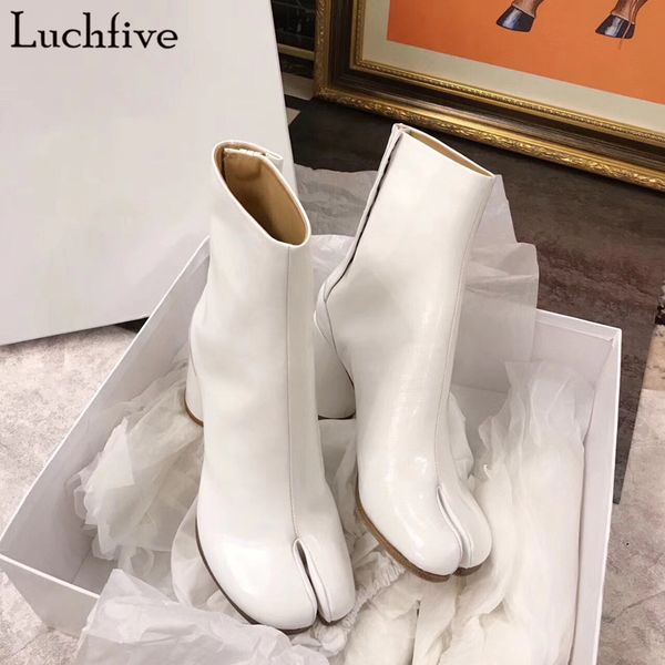 

2020 luchfive reflective patent leather bling laser toe splitting boots for women thick high heel fashion waterproof ankle boots, Black