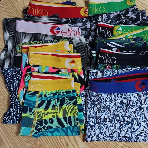 

in stock mens designers boxers underwears fashion breathable boxer underpants mens tight waist underpants boxers man underwear, Black;white