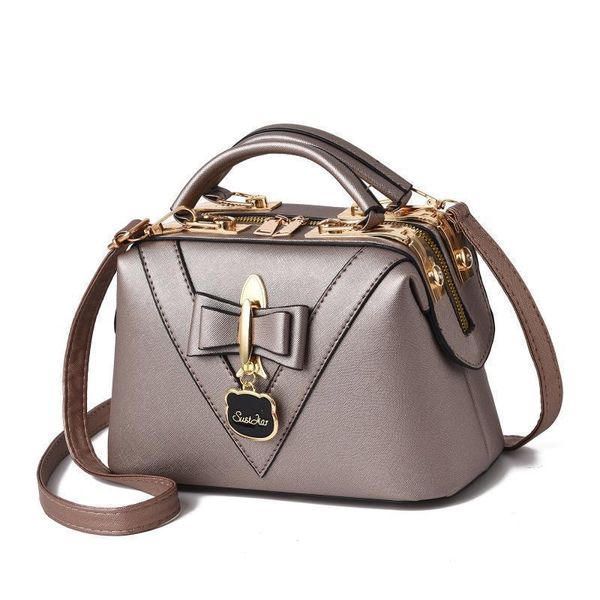 

small bag 2019 tide woman package fresh single shoulder crossbody steel clip packet
