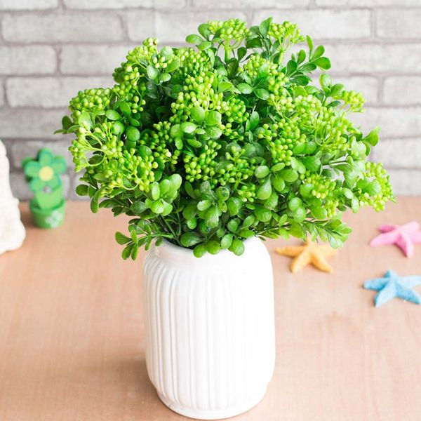 

7 branches green artificial berry flowers bouquet artificial fruit plants mini leaf outdoor living room wedding decoration