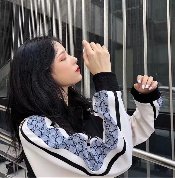 

monogram patchwork jacket for men and women with matching spring and autumn colors holding balls loose hip-hop casual couples, Black;brown