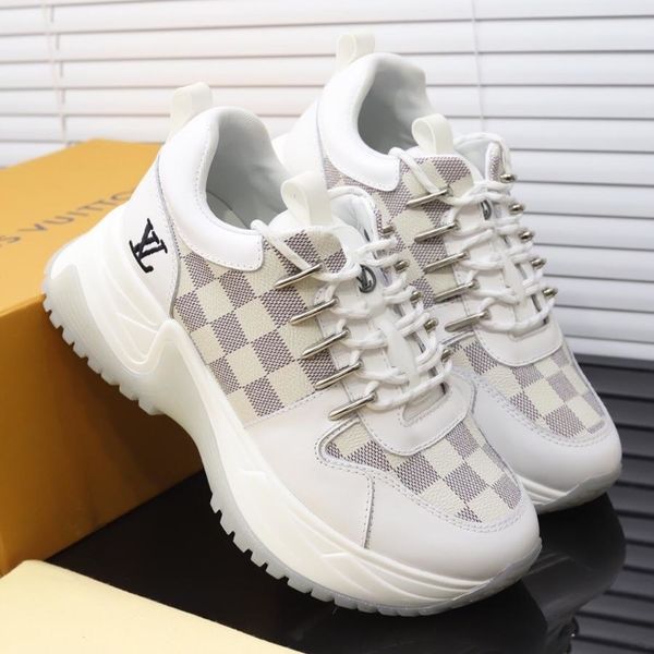 

2019e new brand luxury ladies casual boots fashion wild sports shoes ladies travel shoes original box packaging