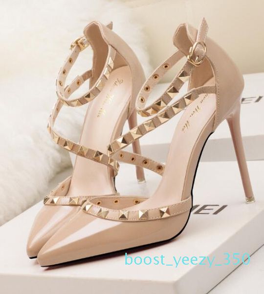 

europe and the united states nightclubs with high heels shallow mouth pointed rivets hollow women's shoes b35, Black