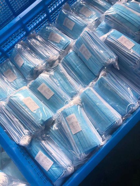 

на складе бесплатная доставка 3-7 дней маски сша одноразовые лица с elastic ear loop 3 слойный дышащий для блокировки маски пыли воздуха для