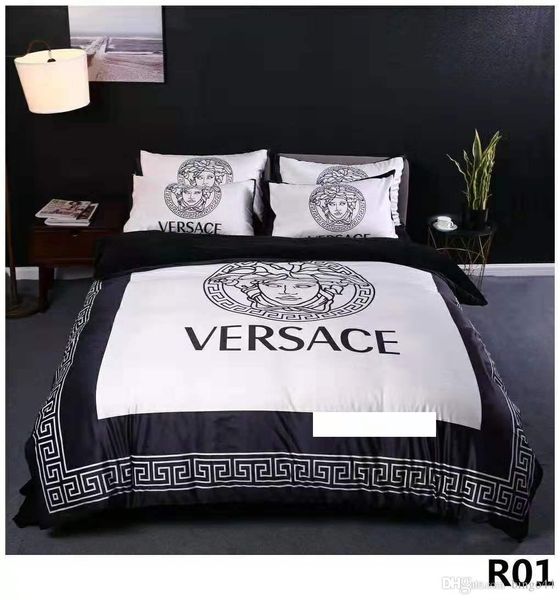 Branded Warm Colorful Velvet Bedding Sets Designer Comfortable