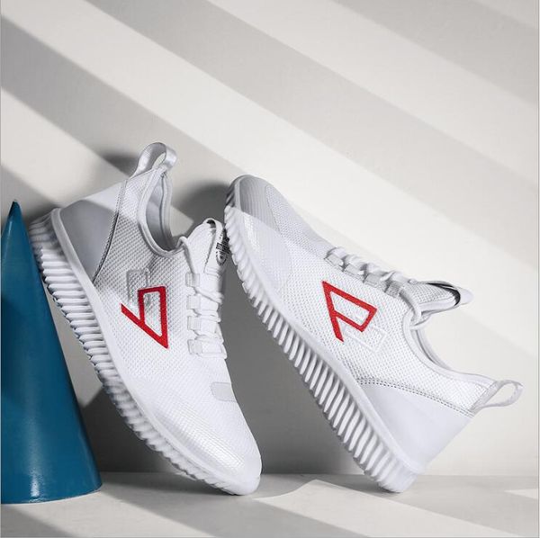 

2020 wild mesh fashion designer shoes triple s sneakers cool wild sneakers three color men running outdoor shoes