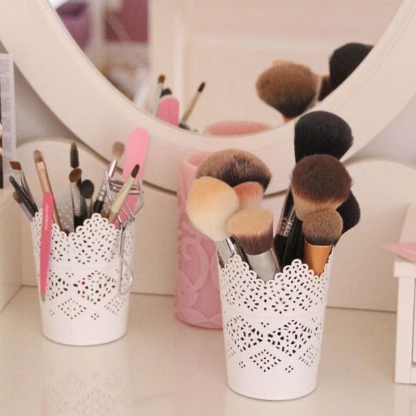 

new 2pcs lace hollow barrel flower pots deskdecoration storage make up brush holder candle holder household storage da
