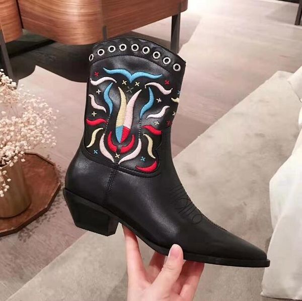 

paris fashion show catwalk boots chunky heel british embroidered totem western cowboy boots cowhide new shoes 35-39, Black