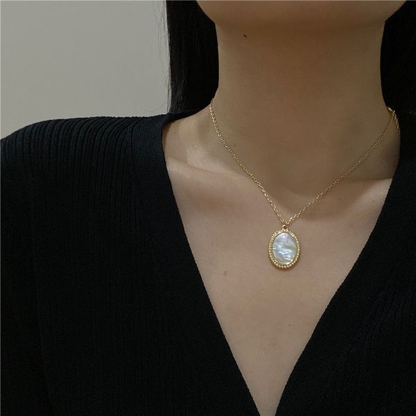 

2020 new natural shell oval pendant retro golden necklace clavicle chain necklace for women girl party jewelry travel gift, Silver