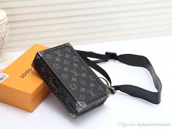 

Cla ic black brown letter logo women bag fa hion leather houler bag ize 21 13 6 cm m20101
