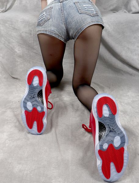 

Stock x running hoe for women men chau ure floral ummer gradient triple black white volt orange men trainer port neaker 36 45