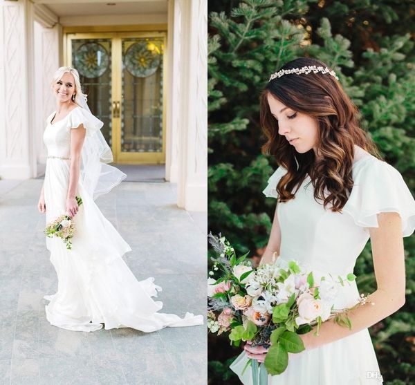 

Elegant 2019 New Beach Wedding Dresses Short Sleeve Scoop Neck Floor Length Chiffon Simple Design Bridal Gowns Romantic Custom Made MQ