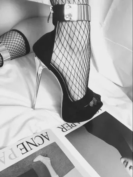 

2019 summer new high heel women's fine with waterproof platform wild fashion buckle female sandals-1, Black