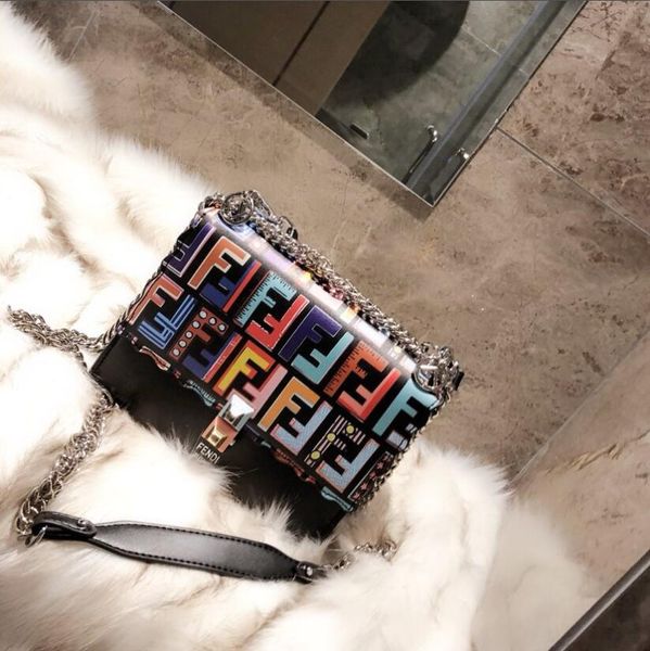 

2020 new fashion classic female models trend color chain hand bag messenger bag ladies wild women bag backpack