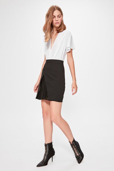 

trendyol black button detail skirt twoaw20et0167
