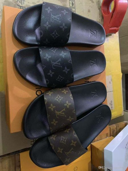 

2020 new sandals official counter synchronization, facial leather, sheepskin, vamp, diamond sole, Black