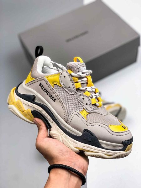 

2019 triple s clear sole men womens shoes cushion sole baskets green red yellow purple luxury balenciaga chunky sneakers shoes 3