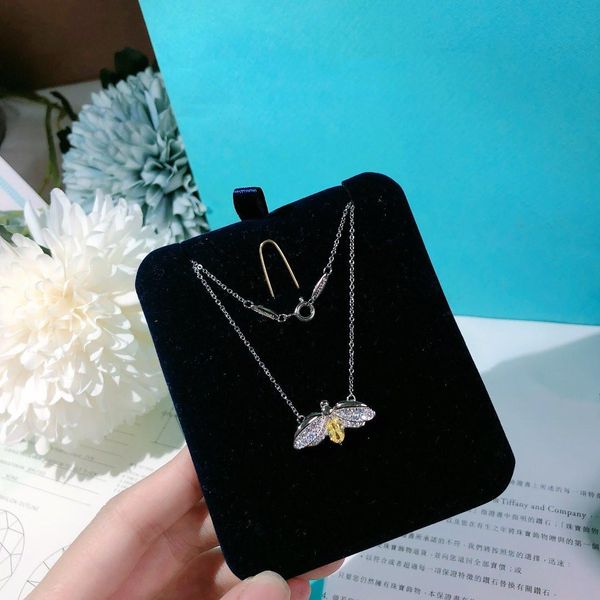 

s925 sterling silver material bee necklace bright diamonds fashion high-end personality quality ladies necklace gift ing