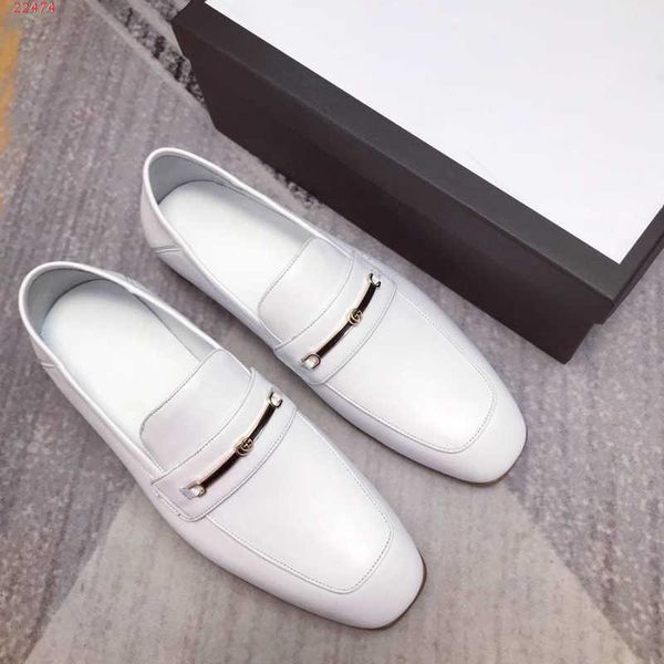 Venda quente-moda preto marrom e branco homens vestido de casamento sapatos nobreza elegância clássico patente couro homens vestido sapatos tamanho 39-43