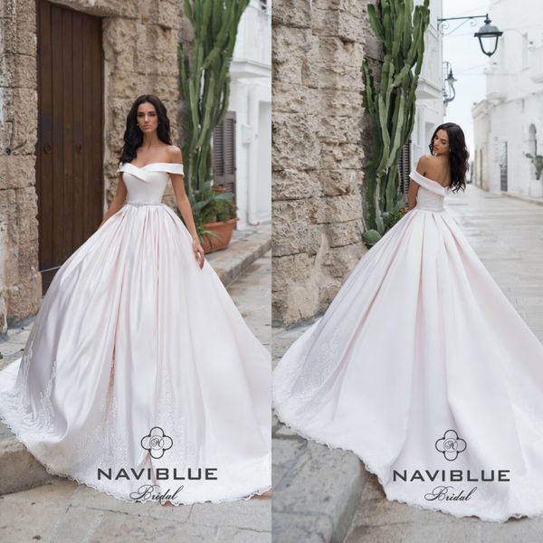 

2020 boho wedding dresses off shoulder beaded appliqued sleeveless satin bridal gown backless ruffle sweep train custom made robes de mariÃ©e, White