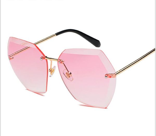 

europe and america square cut sunglasses women street beat wild ocean sunglasses, White;black