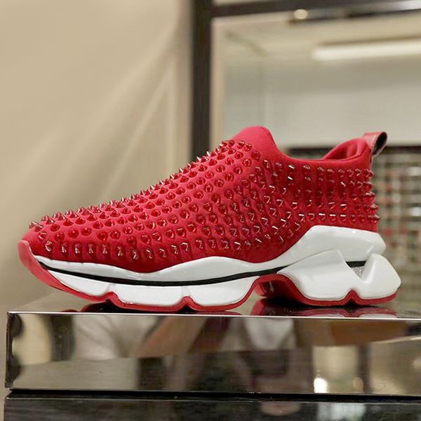 

2019 high-end new rivet couple casual shoes men and women shoeschanel thick bottom shock absorption sports leisure personality size 35-46, Black