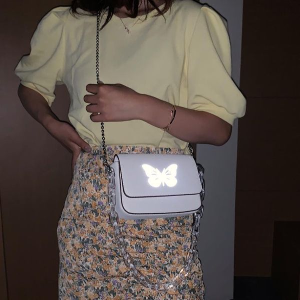 

женские сумки 2020 новая акриловая прозрачная толстая цепь маленькая квадратная сумка светоотражающая бабочка мода одно плечо сумка-мессендж