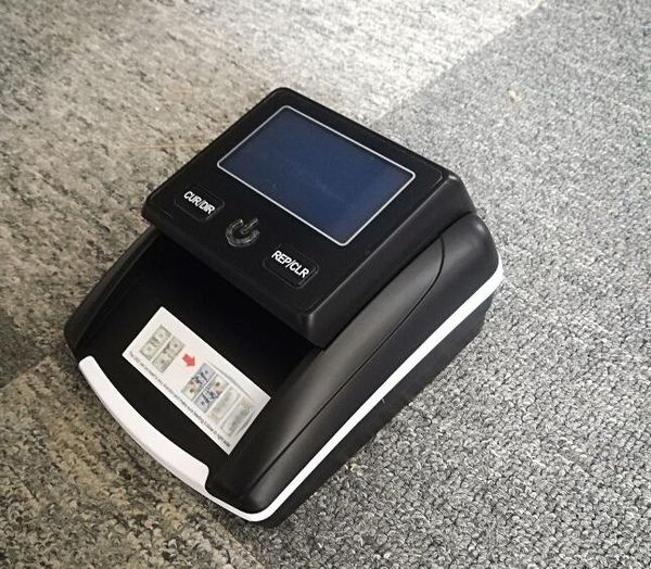 

Portable mall banknote detector