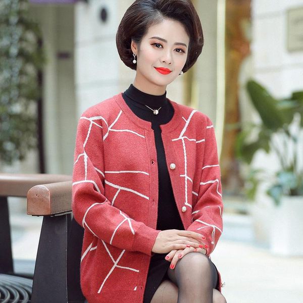 

2020 spring autumn women knitted coat middle aged mother sweater cardigan casual loose large size coat plus size 4xl h315, White