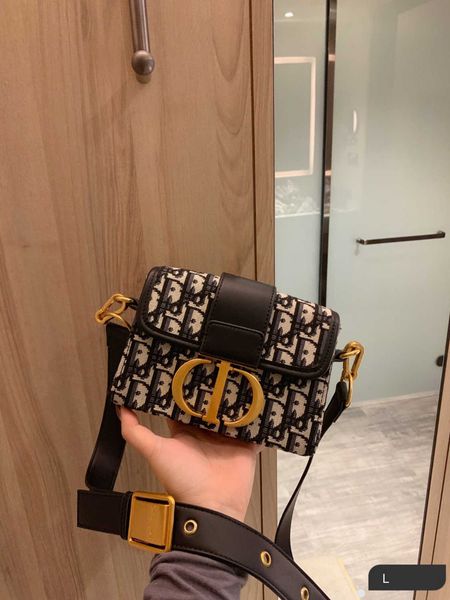 

Женская сумка 2019 новые классические мод небольших изысканные сумки Многоцелевых практические битнику должны иметь мешок посыльного size19cmw9wg99