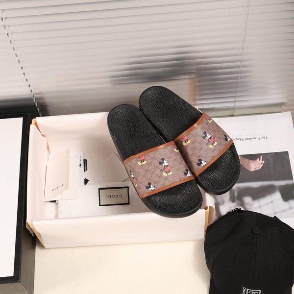 

the latest brand-name fashionable men's shoes in 2020, ultrapace r sneakers, comfortable, breathable and smooth leather2