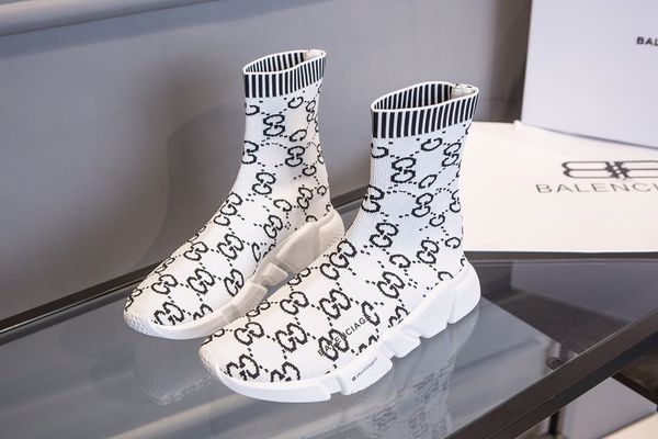 

2020 new hz luxury designer couple stretch socks sneakers couple socks casual shoes high quality