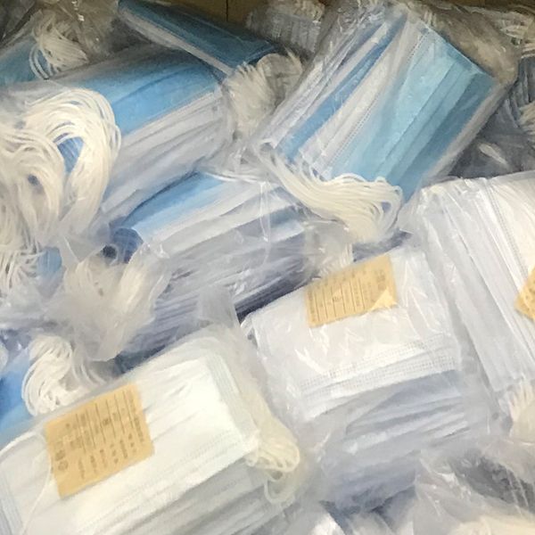 

пятна одноразовых санитарно-гигиенических маски трехслойные толщиной гражданской маска для взрослых маска мелтблаун ткани