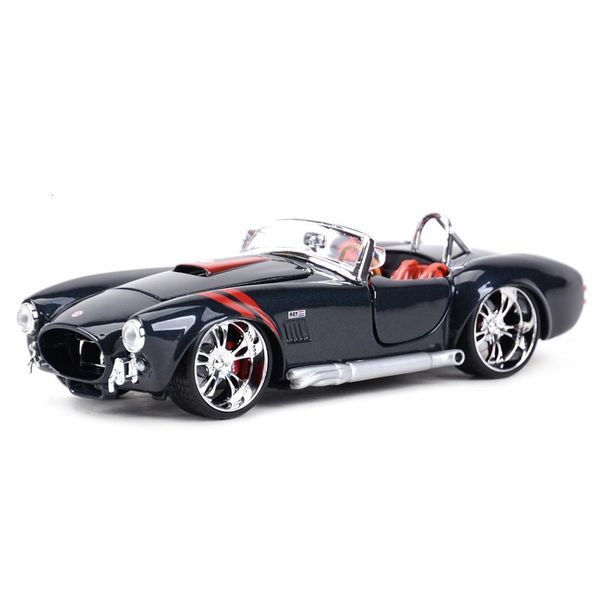 

cobra maisto елби 1:24 1965 427 classic car static diecast плава модел авомобил