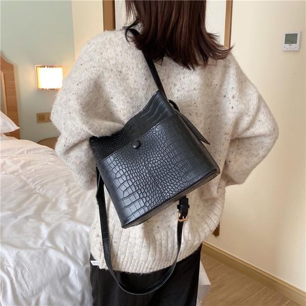 

retro bucket bags women crocodile pattern handbag high capacity casual shoulder messenger bags ladies pu purse bolsa feminina