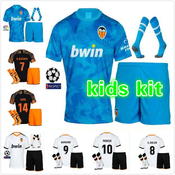 

Kid kit 2019 2020 valencia fc occer jer ey mina parejo gaya vietto guede zaza g guede rodrigo 19 20 valencia child football hirt, Black;white