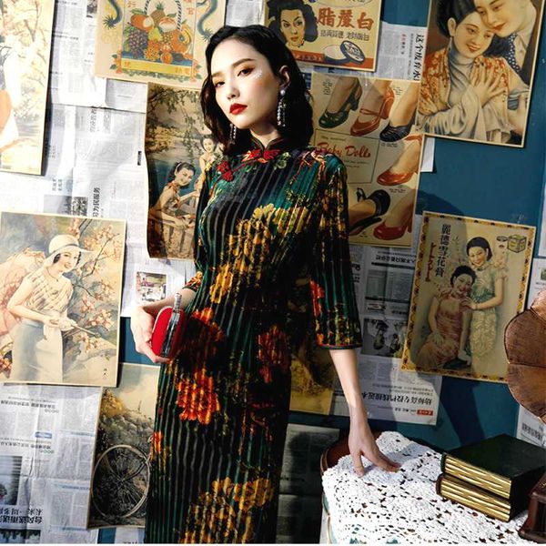 

sheng coco elastic plus size velvet qipao dresses evening cheongsam 5xl 4xl new flexible modern long dress woman china costume, Red