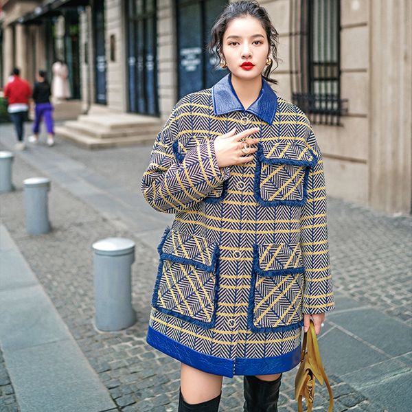 

2019 new winter high street female coat turn-down collar plaided patchwork pu leather and woolen big pockets coat f691, Black
