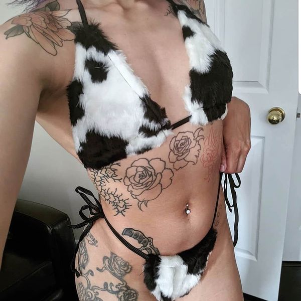 

summer 2020 european and american women's wear new with milk cow hair bodice big dew back neck vest swimsuit, White;black