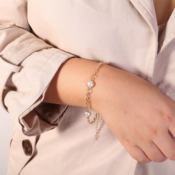 

personality pearl bracelet woman joker concise hand decorate, Golden;silver
