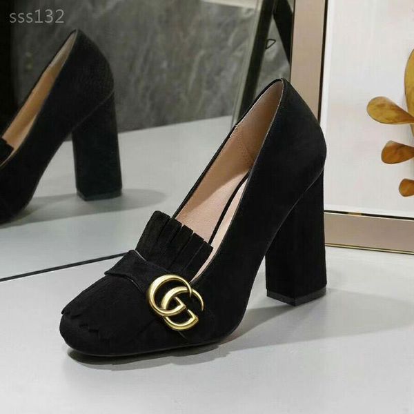 

shallow mouth square head thick heel shoes women's 2019 tassel high heel mid-heeled retro frosted small size women's shoes, Black