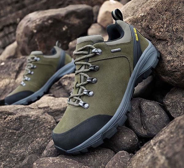 

2019 men women leather outdoors shoes trainers sneakers a1