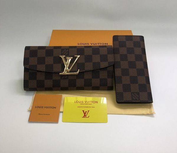 

and wholesale 2020 fashion ladies big logo hardware buckle wallets women leather wallet lady ladies long purse, Red;black