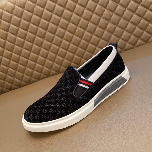 

2020 latest trend comfortable and breathable designer designer design casual shoes for fashionable designer shoes suitable for driving men&#